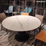 שיש לבן גידים אפורים